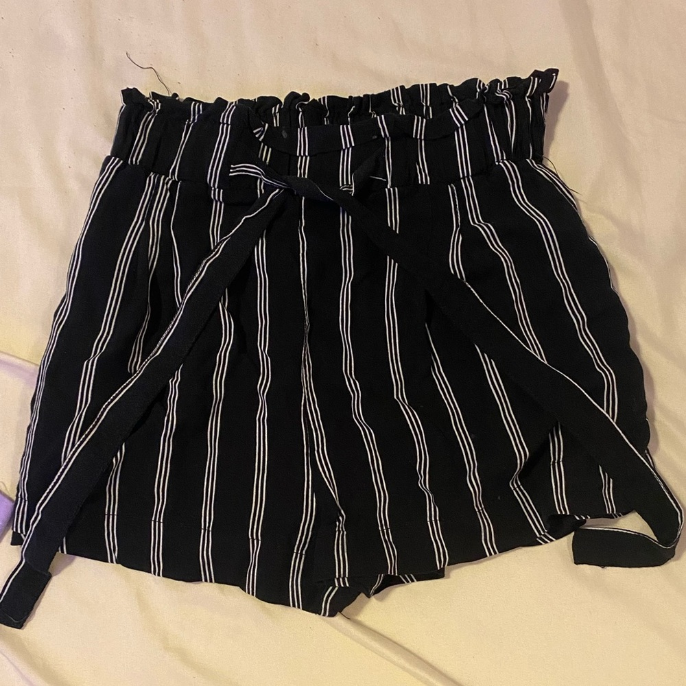 wavy loose beach shorts